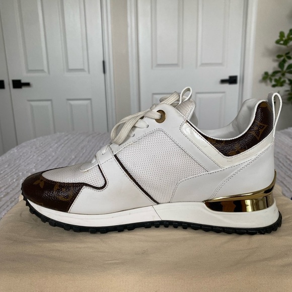 Louis Vuitton Run Away White and Brown Monogram Sneakers Size 38 Trainers - Picture 9 of 17
